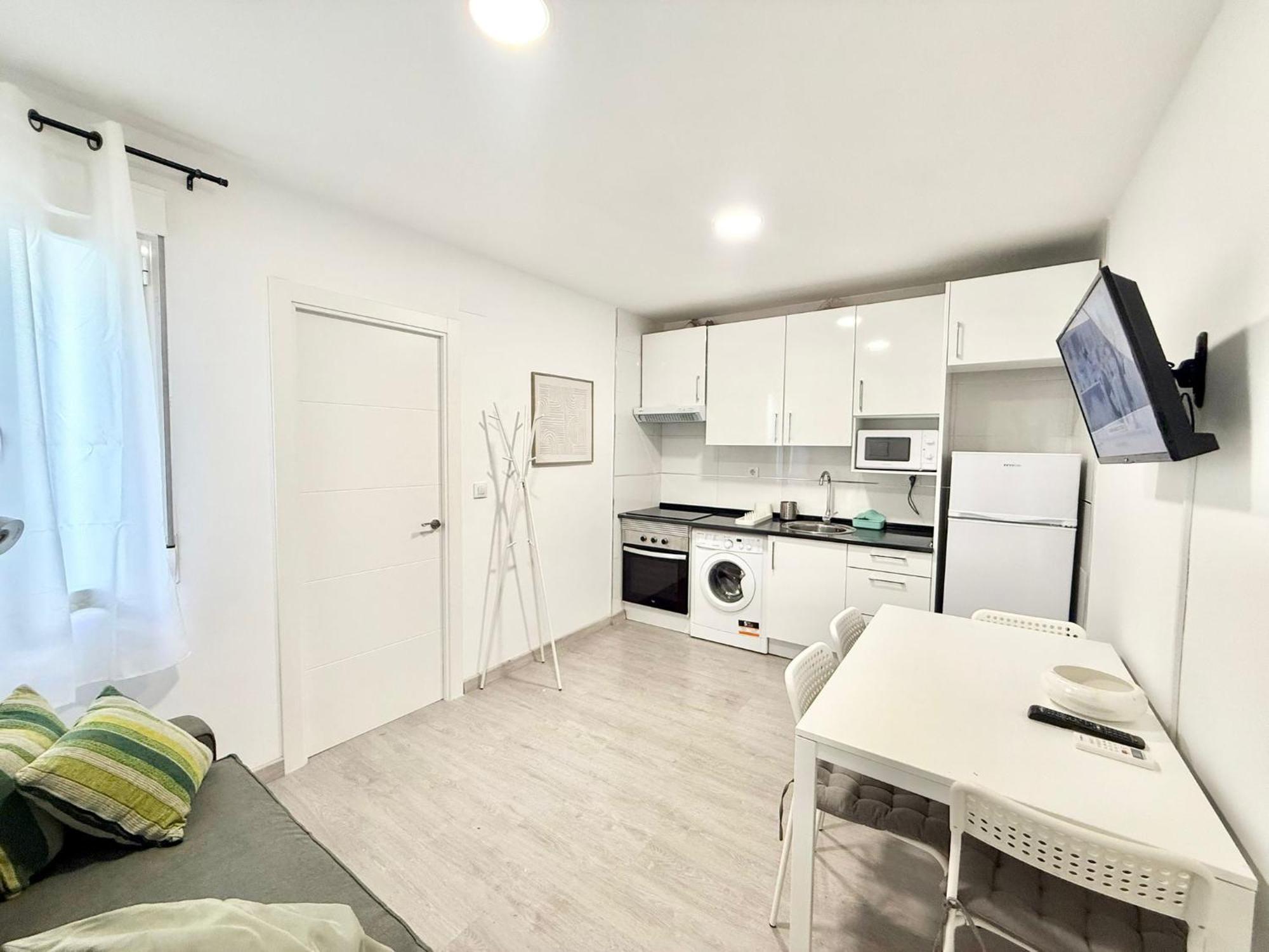 Apartamento Amch Metro Avenida De America 11 Madrid